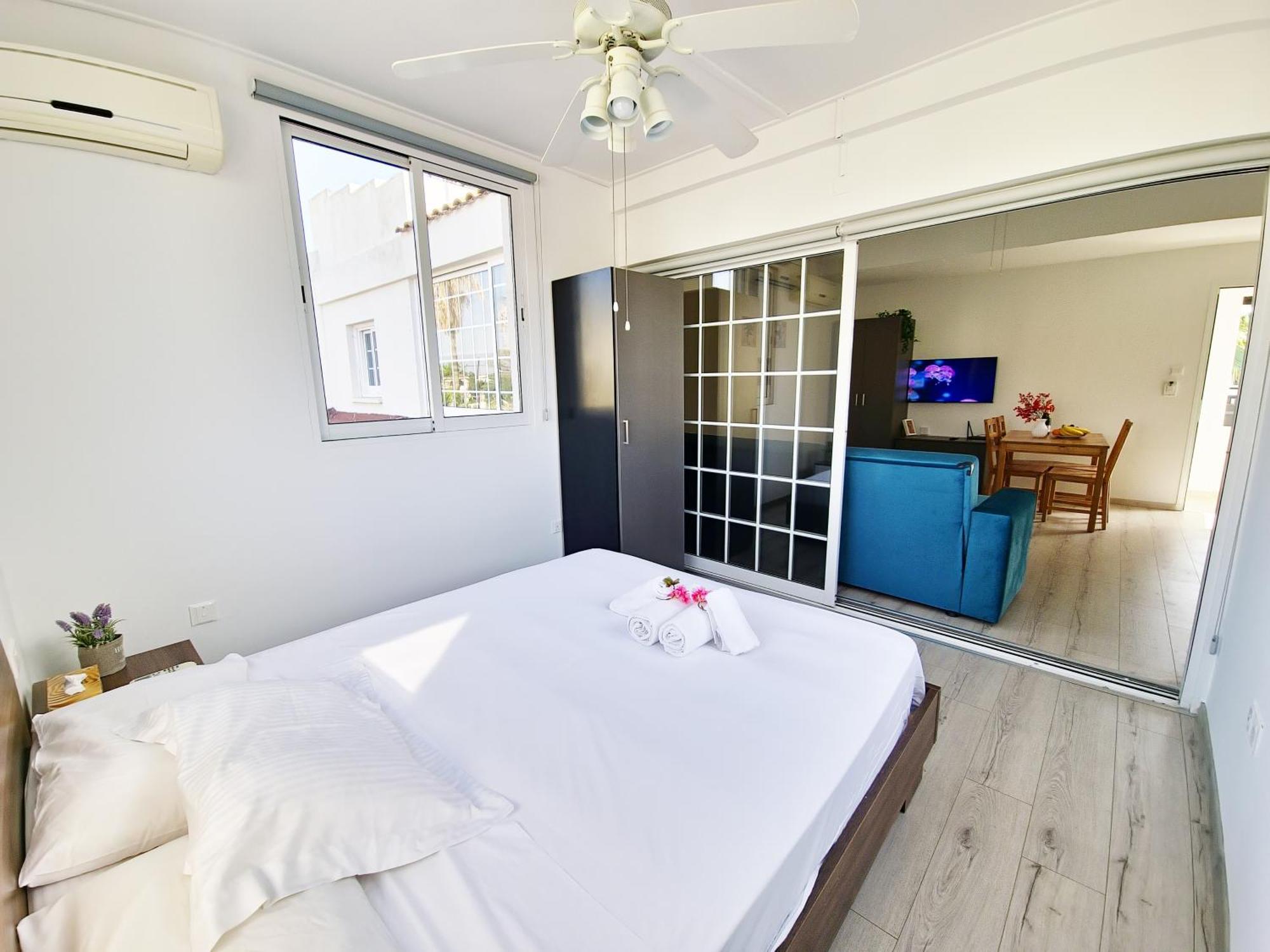 Oroklini Star 200Metres From The Sandy Beach Larnaca Exterior photo